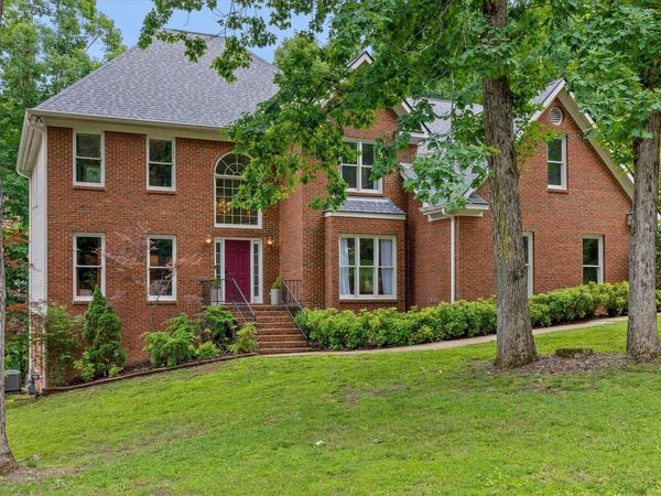 1908 Windy Oaks Lane, Hixson, TN 37343