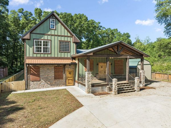 981 E Chestnut Avenue, Crestview, FL 32539