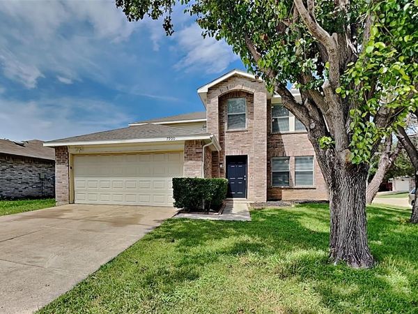 7900 Canoe Ridge Lane, Denton, TX 76210