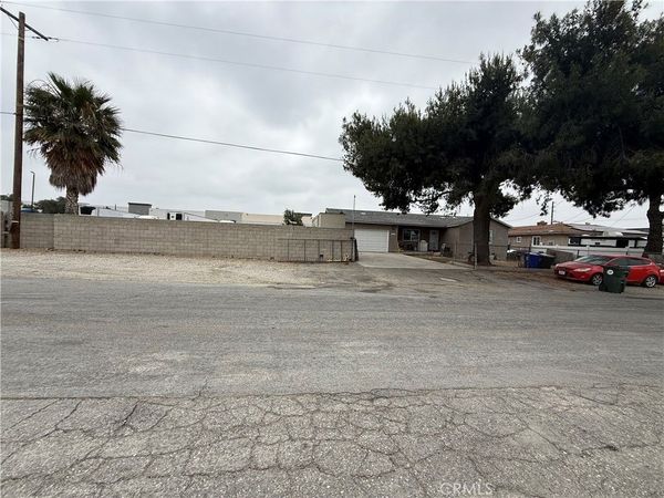 10453 Calabash, Fontana, CA 92337