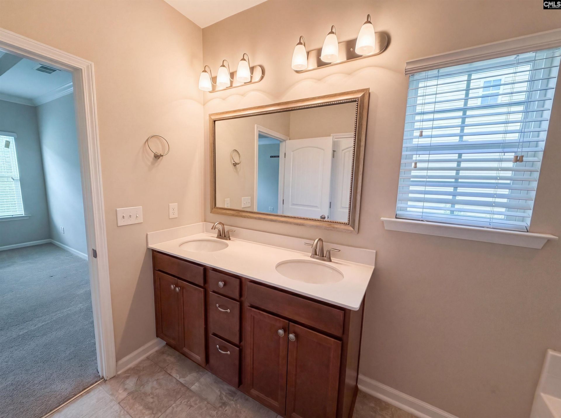 149 Madison Park Drive  Photo 18