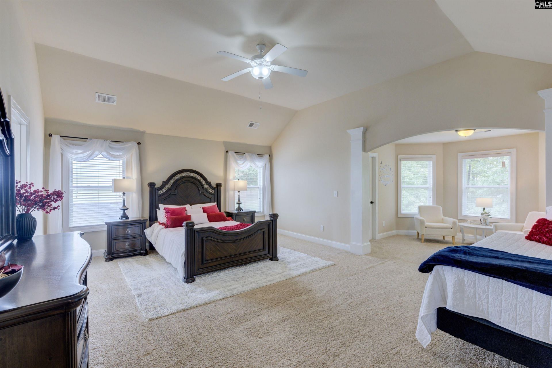 1053 Valley Estates Drive  Photo 5