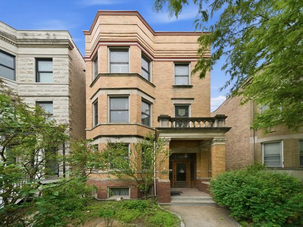 1341 W Eddy Street, Chicago, IL 60657