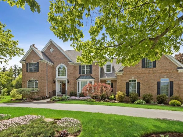 5606 Winding Road , Crystal Lake, IL 60014