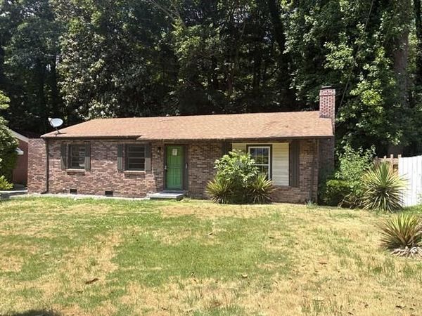2740 Santa Barbara Drive NW, Atlanta, GA 30318