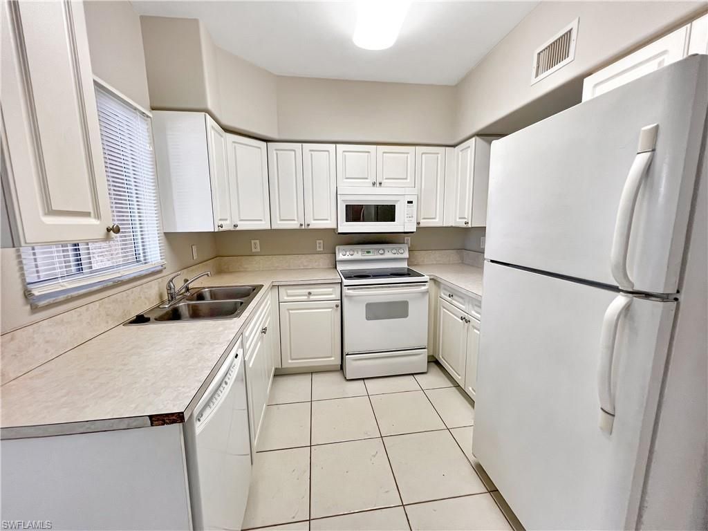 4172 Castilla Cir , Unit 105, Fort Myers, FL 33916 Photo