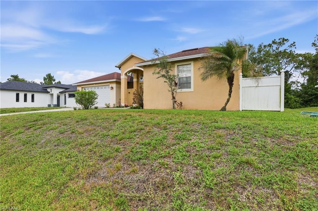 711 Crestline Ave S, Lehigh Acres, FL 33974 Photo