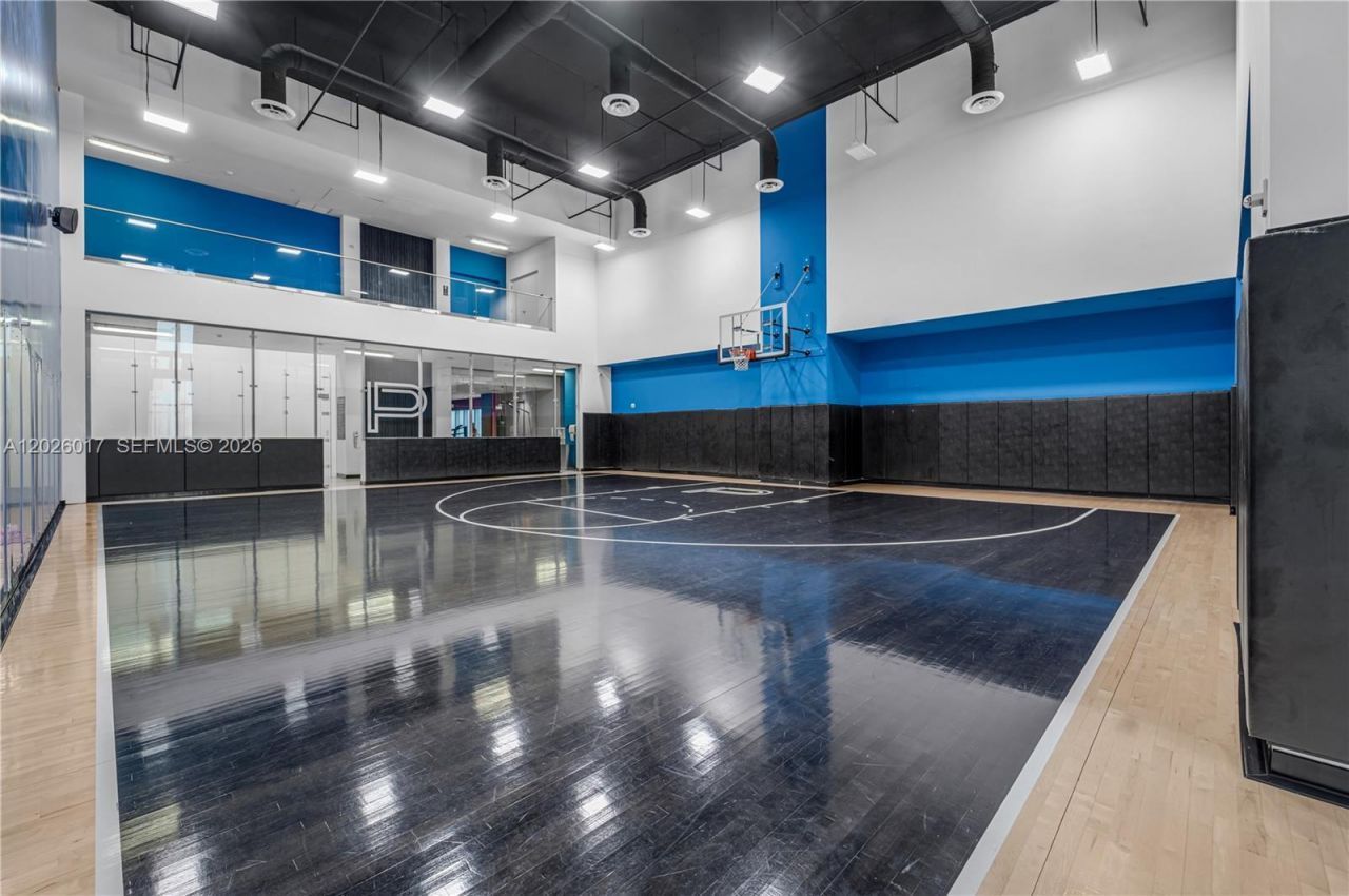 851 NE 1st Ave, Unit 4201, Miami, FL 33132 Photo