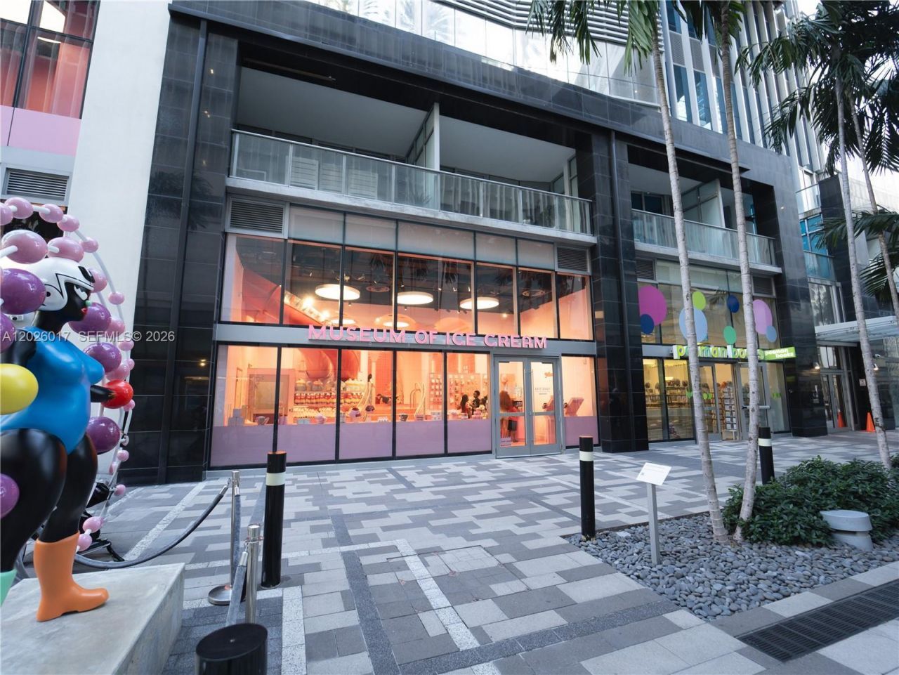 851 NE 1st Ave, Unit 4201, Miami, FL 33132 Photo