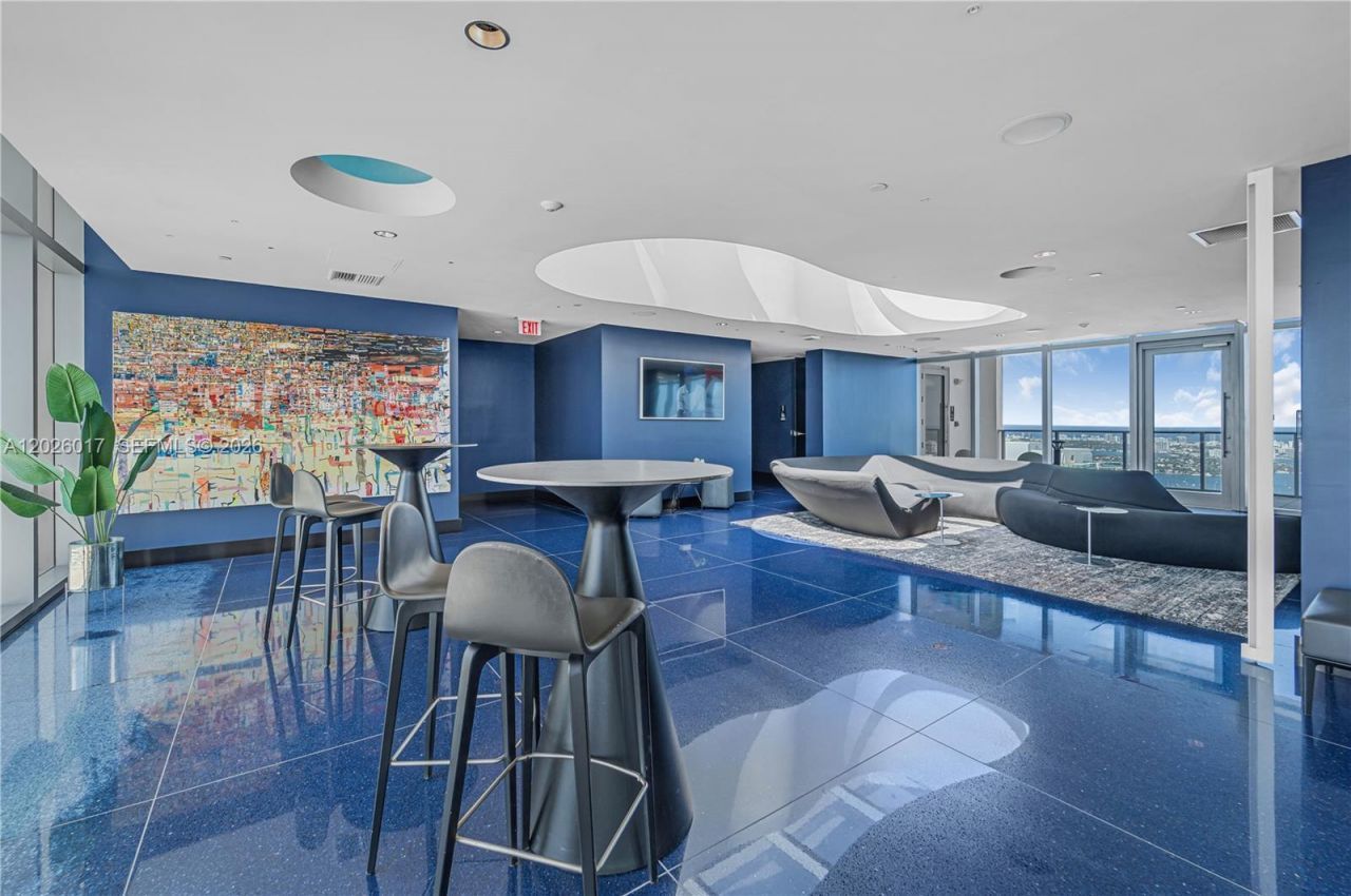 851 NE 1st Ave, Unit 4201, Miami, FL 33132 Photo