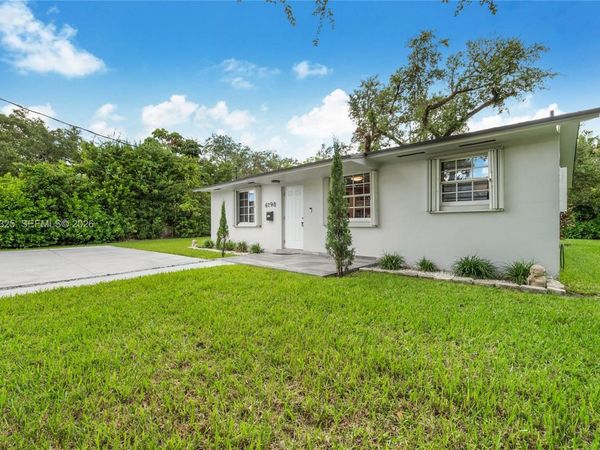 6198 SW 63rd St , South Miami, FL 33143