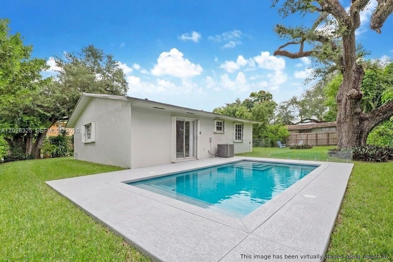 6198 SW 63rd St, South Miami, FL 33143 Photo