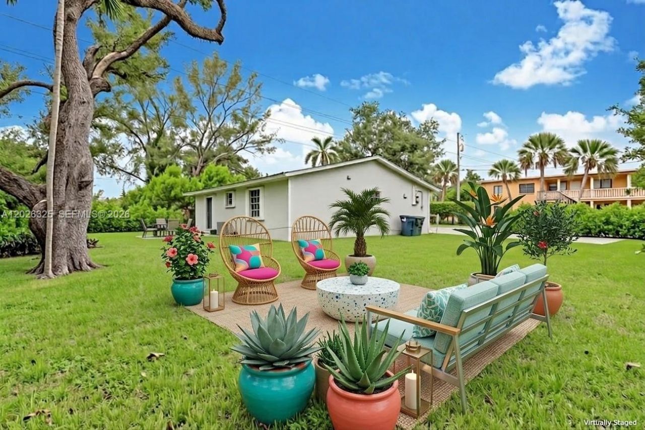 6198 SW 63rd St, South Miami, FL 33143 Photo
