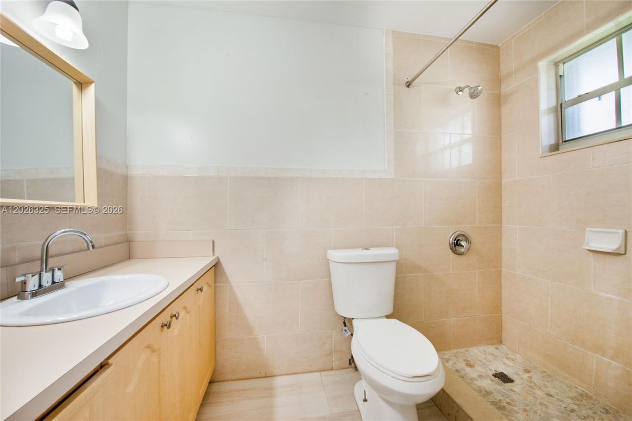 6198 SW 63rd St, South Miami, FL 33143 Photo