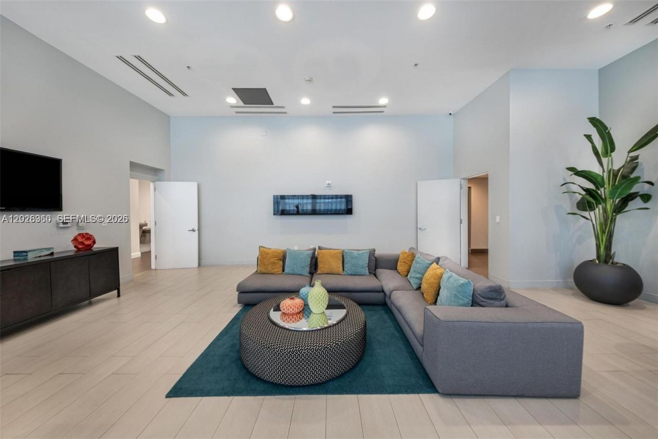 665 NE 25th St, Unit 1805, Miami, FL 33137 Photo