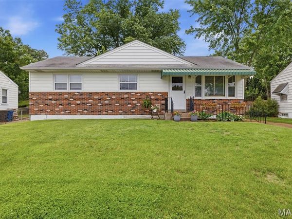 10840 Bernadine Drive, St Louis, MO 63123