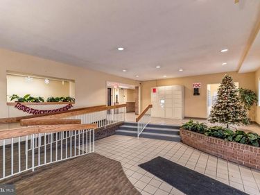 750 DICKERSON STREET , Unit 104, ARLINGTON, VA 22204