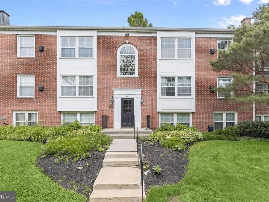 351 Homeland Southway, Unit 3D, Baltimore, MD 21212 Main Photo