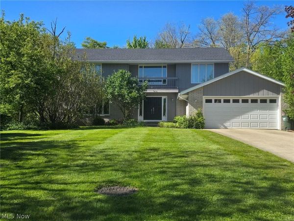 3860 Beechmont Oval , Orange Village, OH 44122