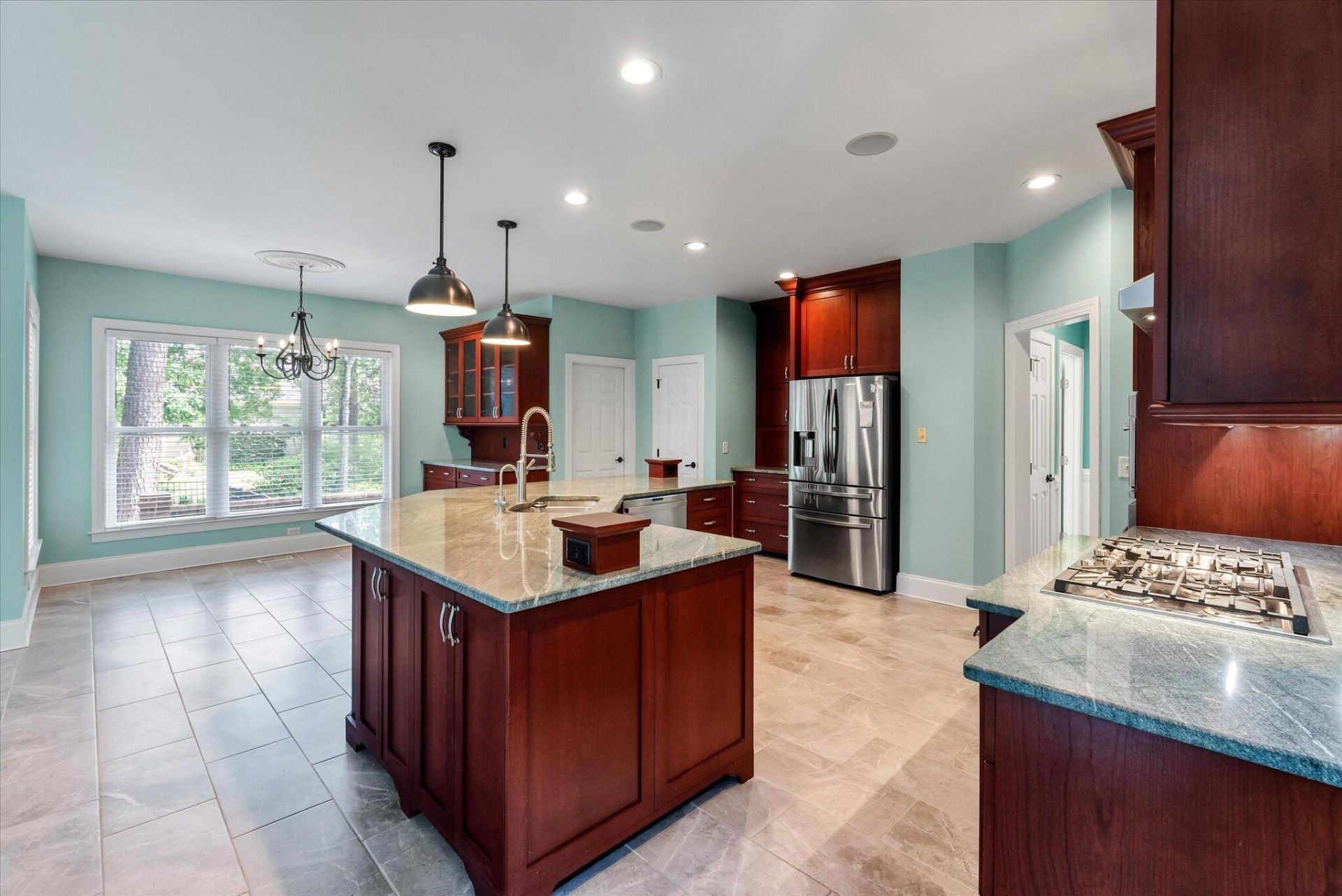 125 Pine Valley Drive Photo 34