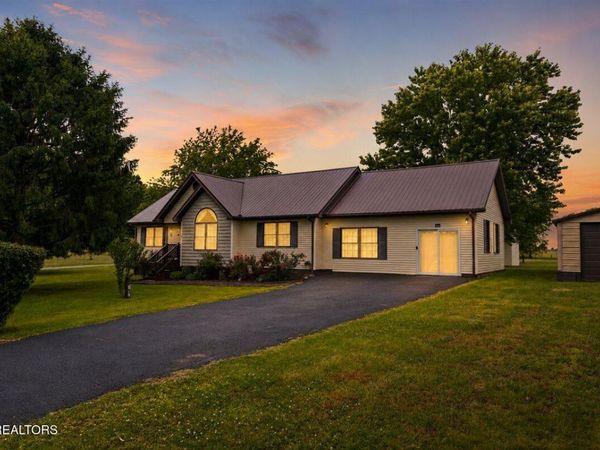 120 Oscar Lane, Speedwell, TN 37870