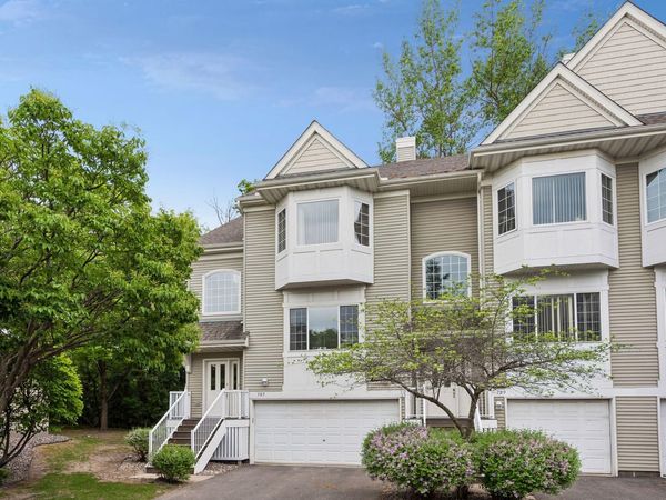 787 Fairfield Circle, Minnetonka, MN 55305