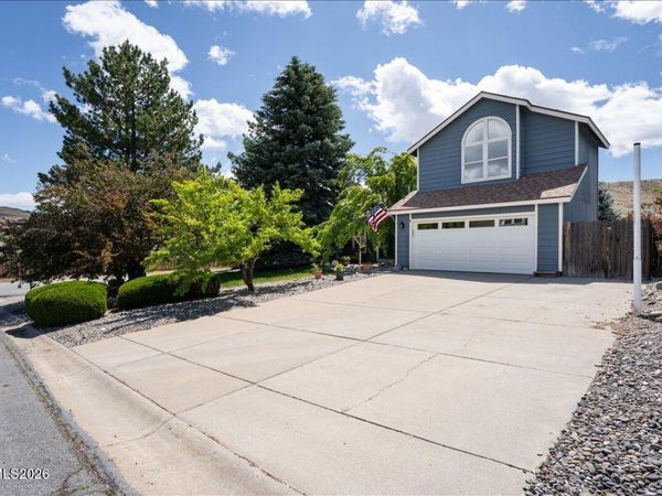 10 Eagle Claw Court, Reno, NV 89523