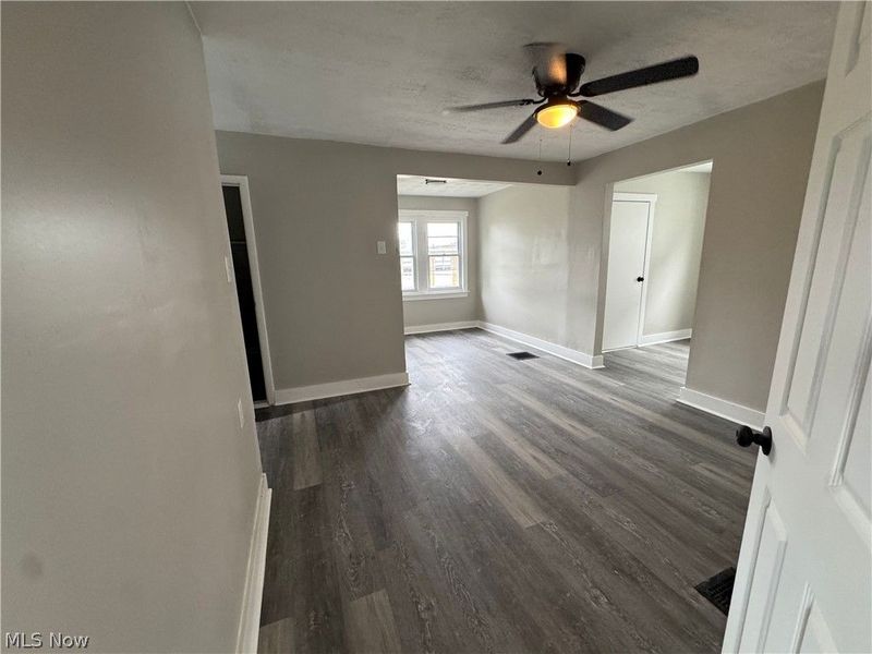 3317 Tate Avenue , Cleveland, OH 44109 Photo 12