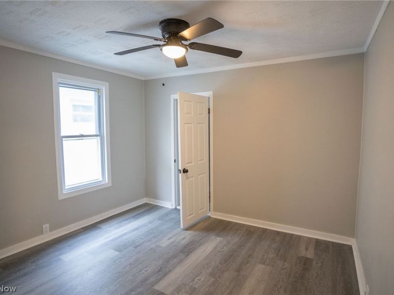 3317 Tate Avenue , Cleveland, OH 44109 Photo 15