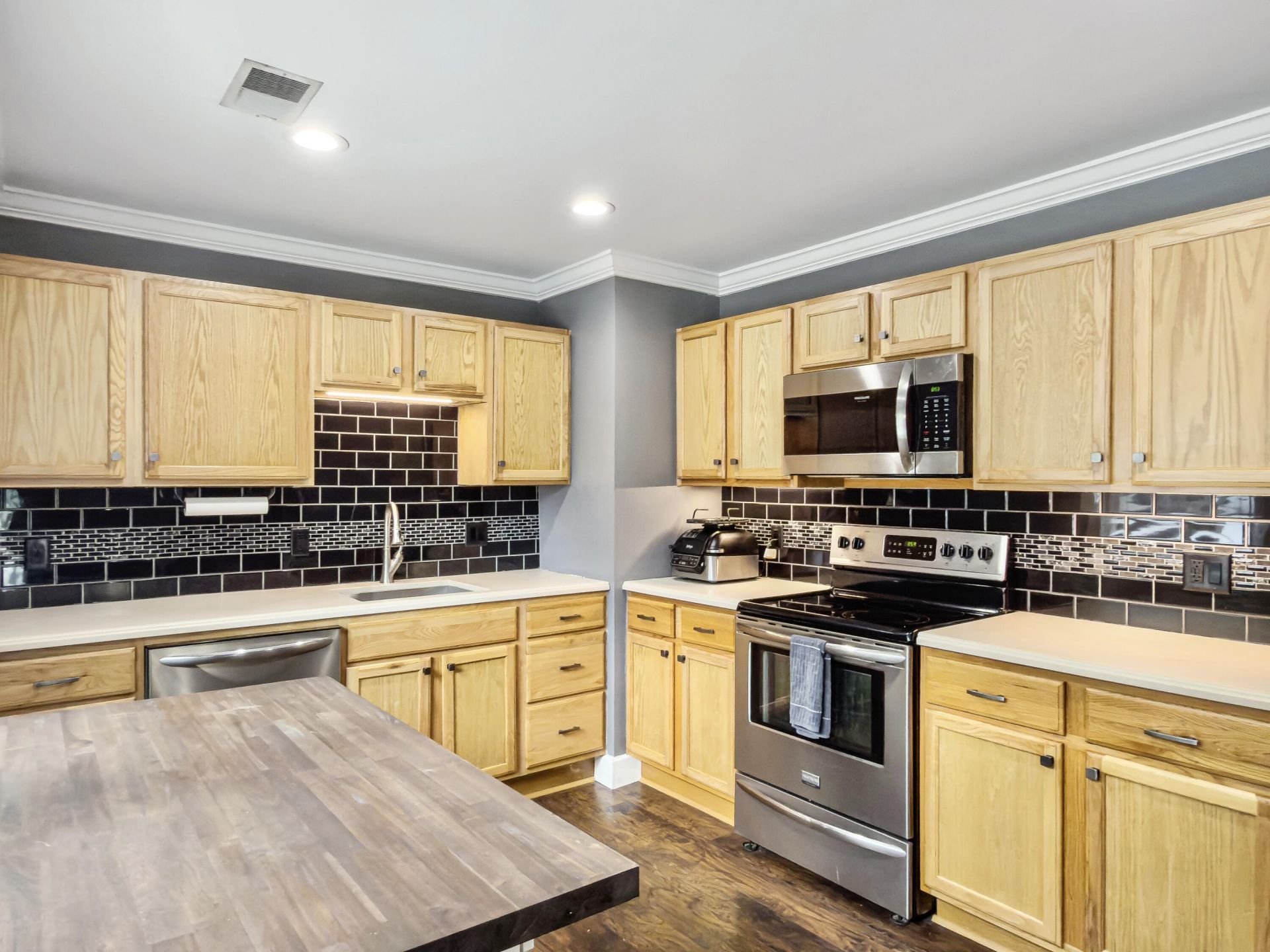 124 Kathryn Drive Photo 14