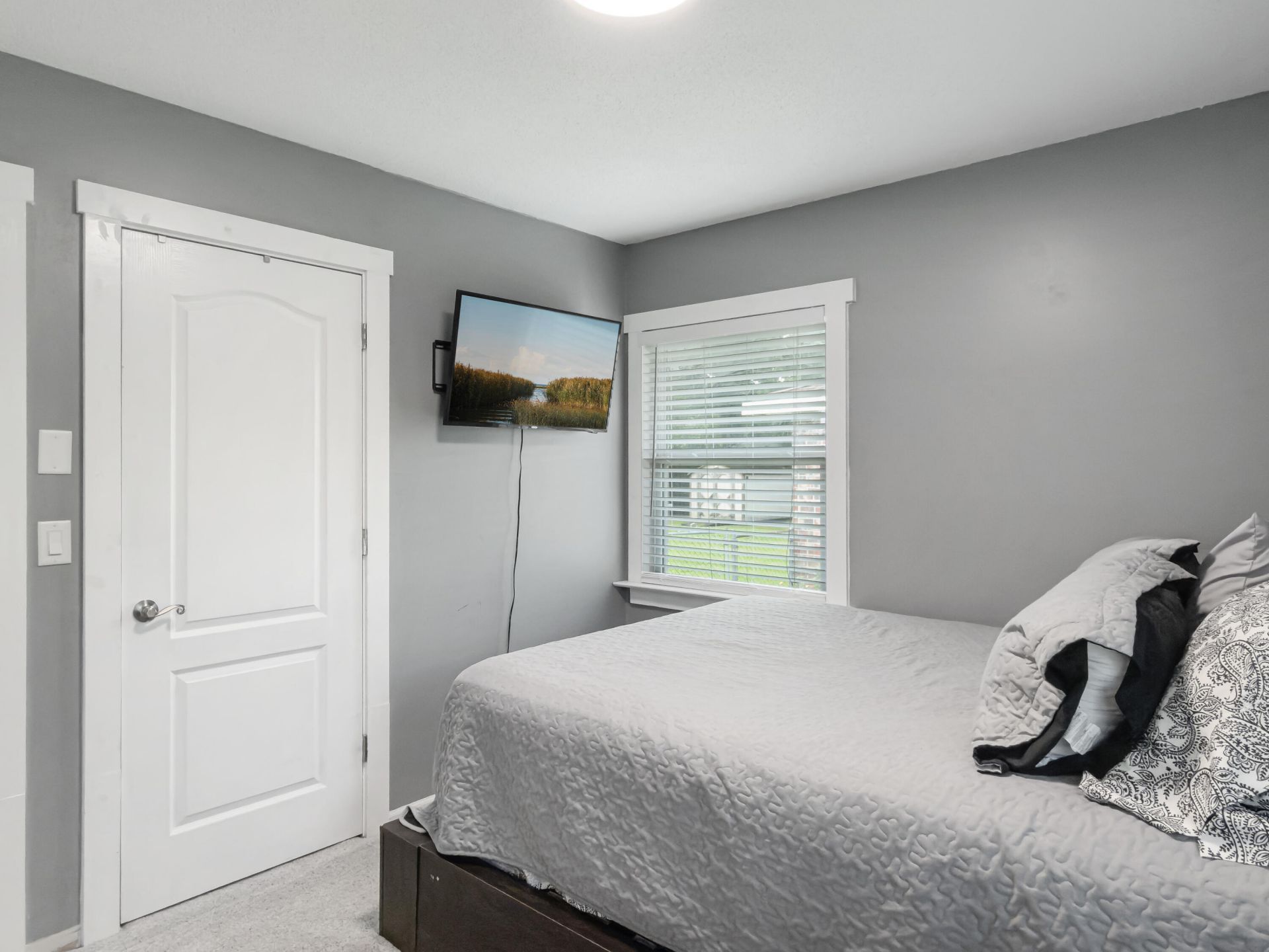 124 Kathryn Drive Photo 18