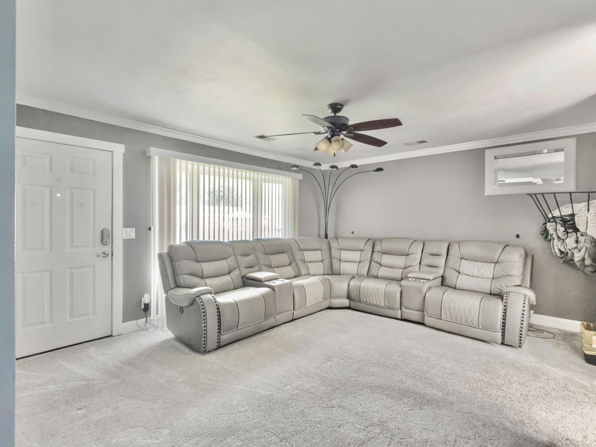 124 Kathryn Drive Photo 6