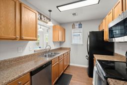 9307 Ayscough Road photo 4