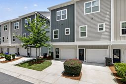 1252 Allusion Lane photo 4