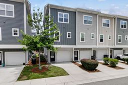 1252 Allusion Lane photo 4