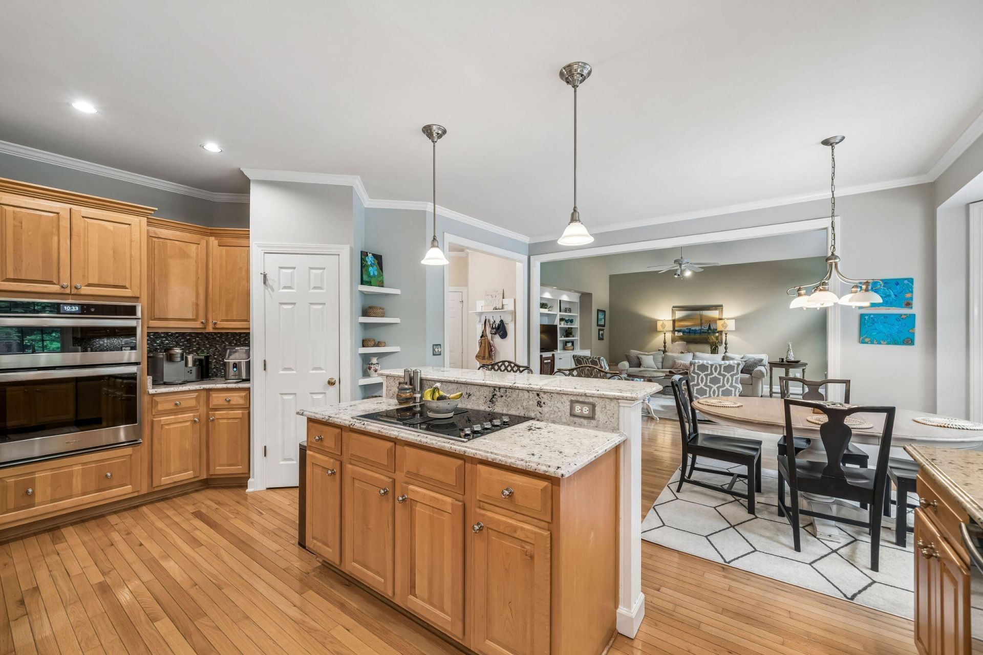 2216 Black Oak Court Photo 20