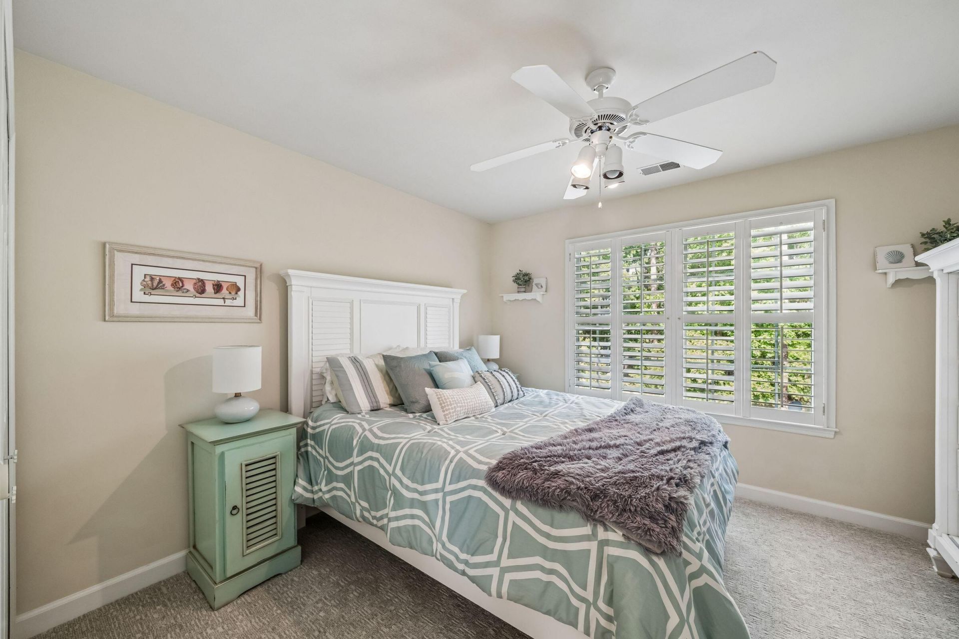 2216 Black Oak Court Photo 32