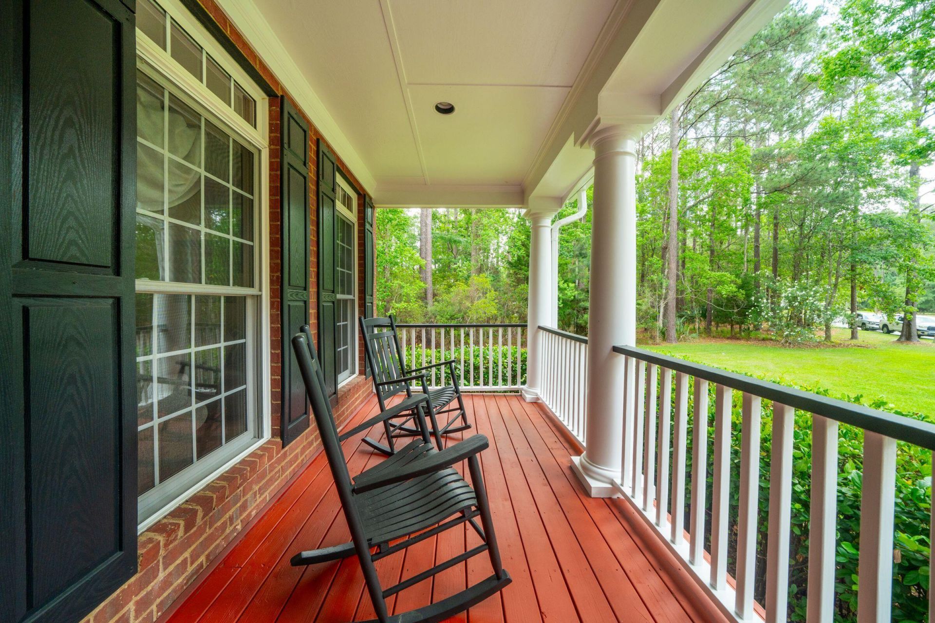 2216 Black Oak Court Photo 6