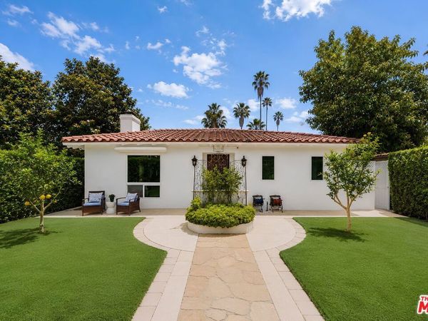256 N Doheny Drive, Beverly Hills, CA 90211