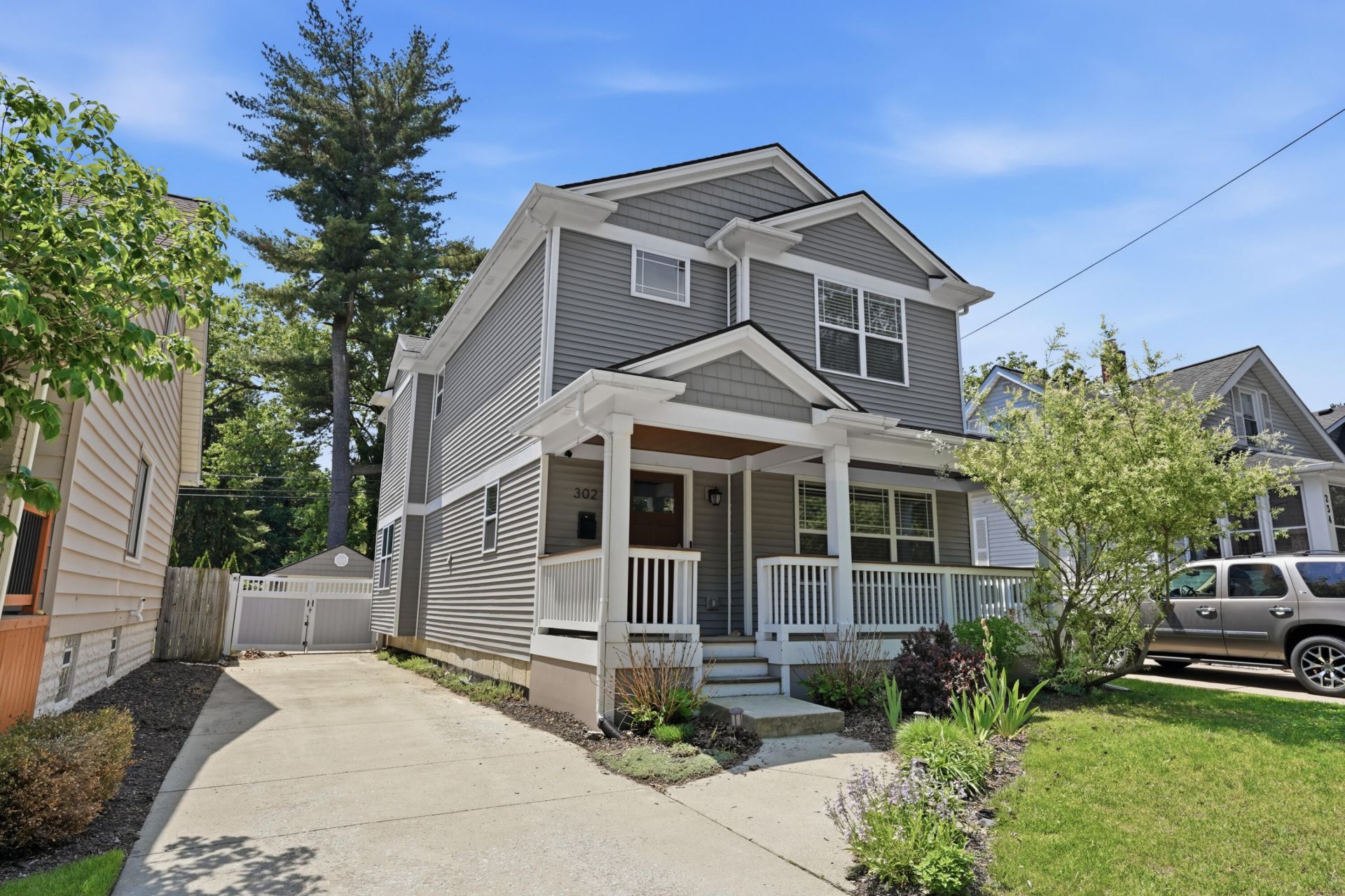302 Dewey Street, Royal Oak, MI 48067 Main Photo