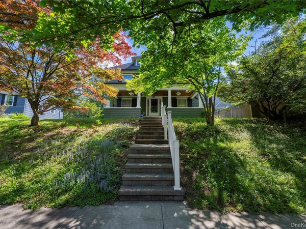 21 Barnard Avenue , Poughkeepsie, NY 12601