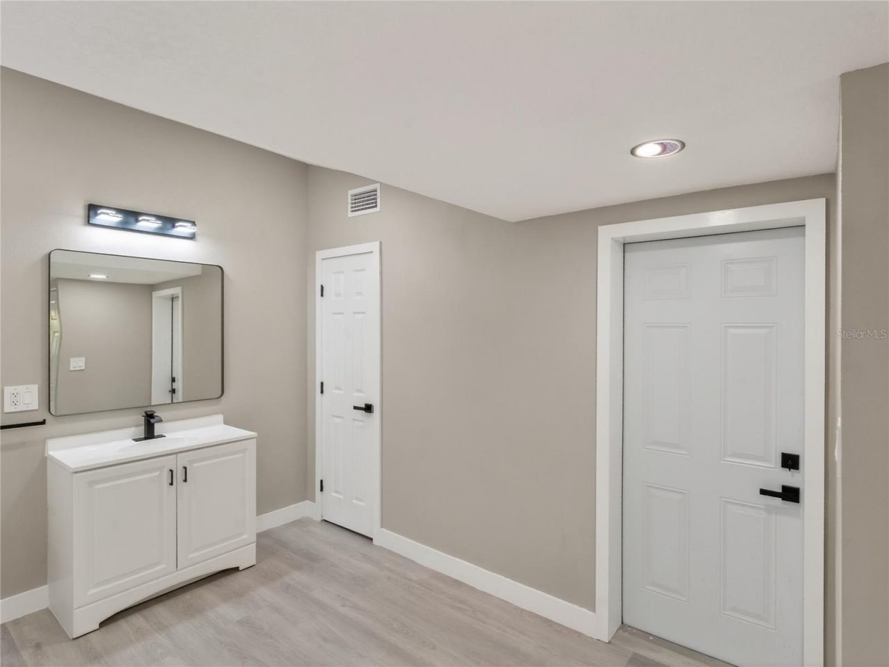 1900 25th Street S, Saint Petersburg, FL 33712 Photo