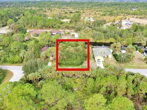 369 CHESHIRE STREET , PORT CHARLOTTE, FL 33953