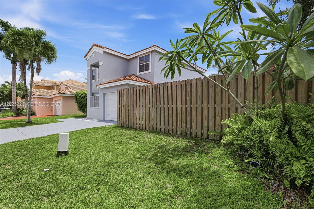 7378 Flores Way , Margate, FL 33063 Photo