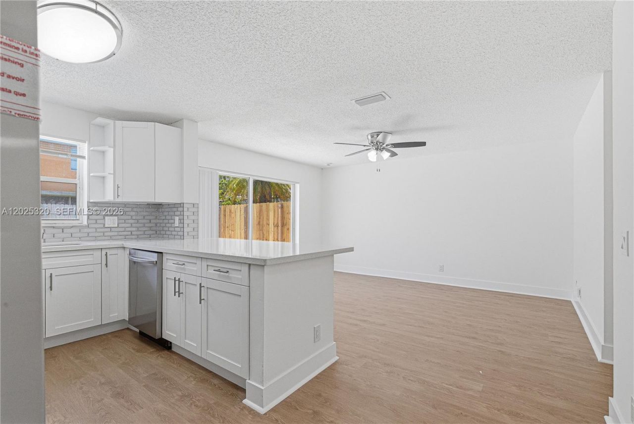 7378 Flores Way , Margate, FL 33063 Photo