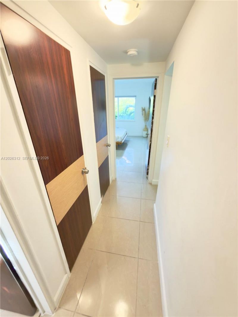 1043 94th St , Unit 2, Bay Harbor Islands, FL 33154 Photo