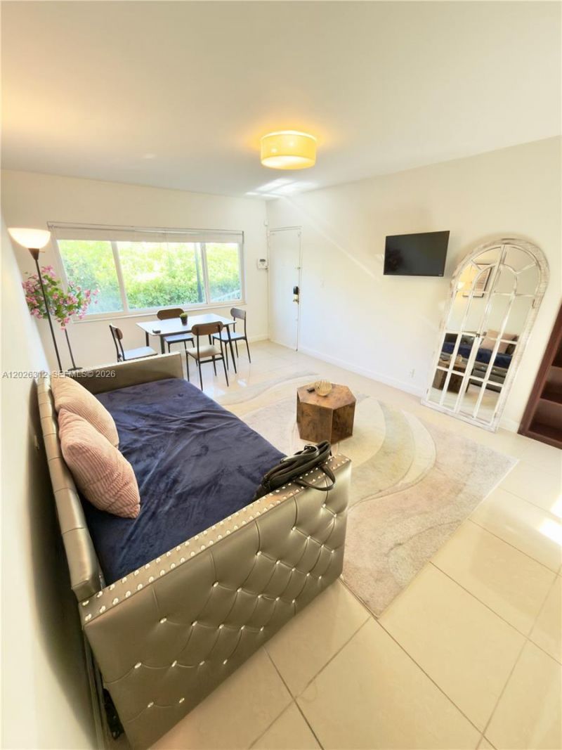 1043 94th St , Unit 2, Bay Harbor Islands, FL 33154 Photo
