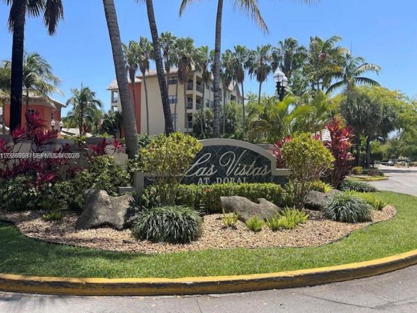 8290 Lake Dr , Unit 143, Doral, FL 33166
