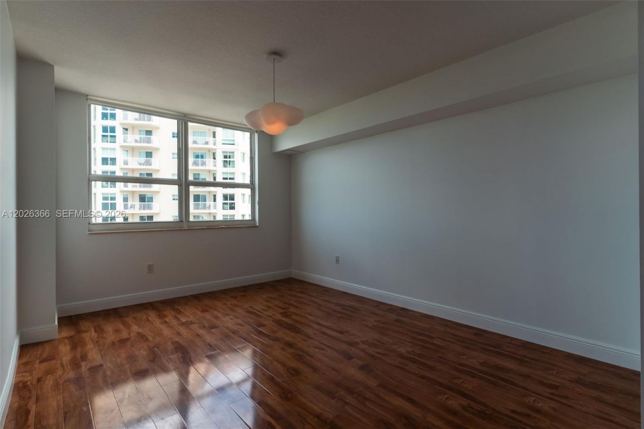 19501 W Country Club Dr, Unit 1603, Aventura, FL 33180 Photo