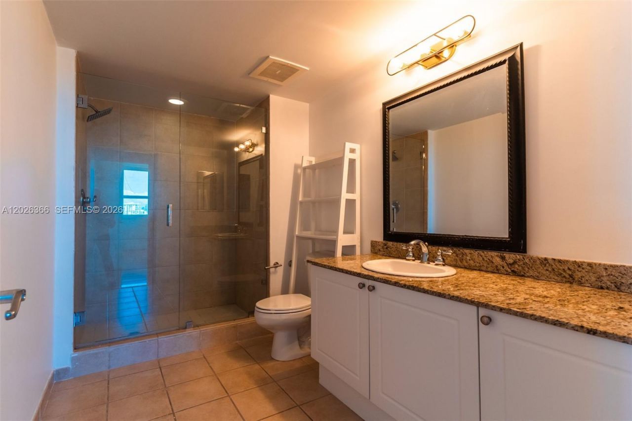 19501 W Country Club Dr, Unit 1603, Aventura, FL 33180 Photo